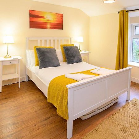 Llareggub Amazing House In Afan Forest With Breath-Taking Views By Staystaycations Port Talbot Eksteriør bilde