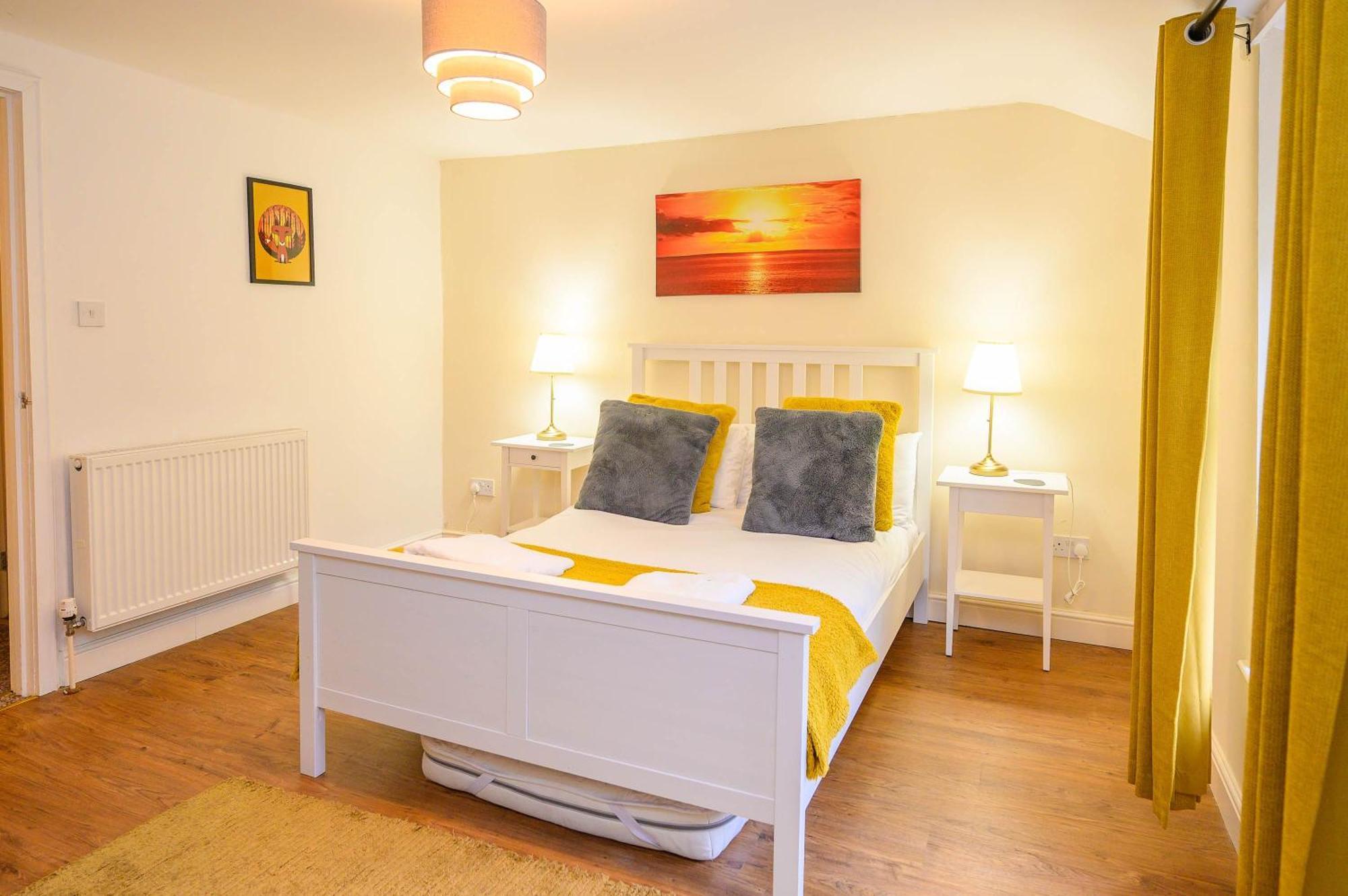 Llareggub Amazing House In Afan Forest With Breath-Taking Views By Staystaycations Port Talbot Eksteriør bilde